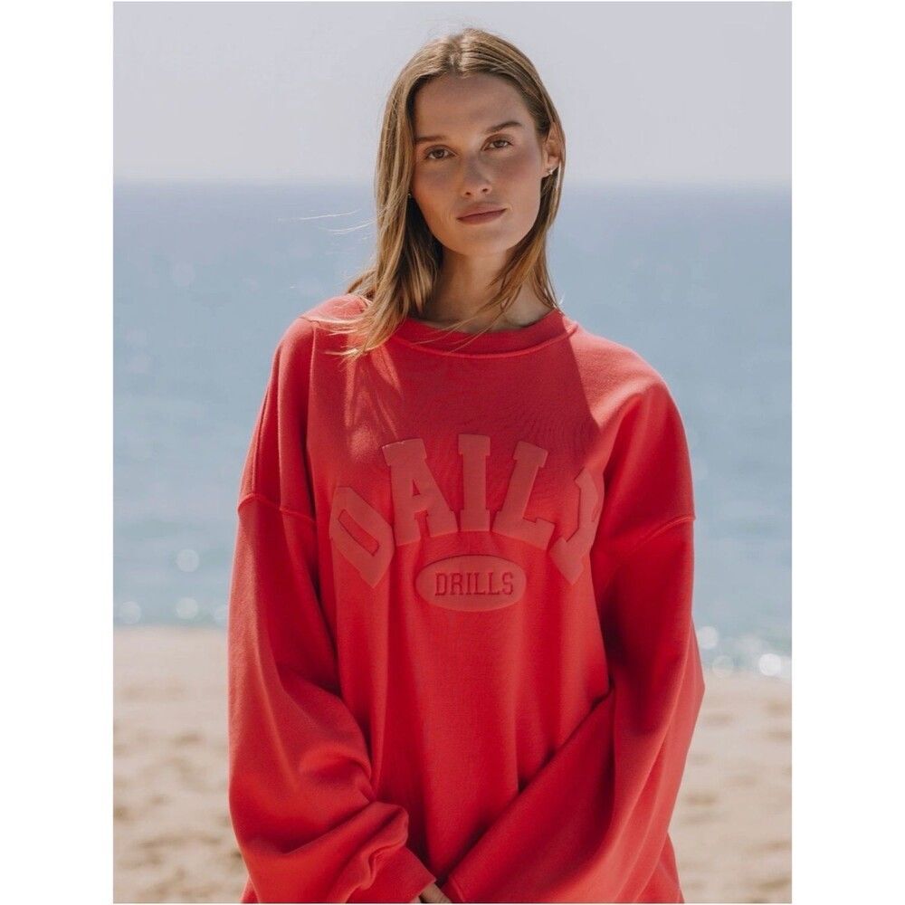 Daily Drills Oversized Crewneck Sweatshirt Heart